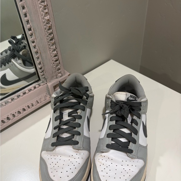 nike dunks - Picture 3 of 5